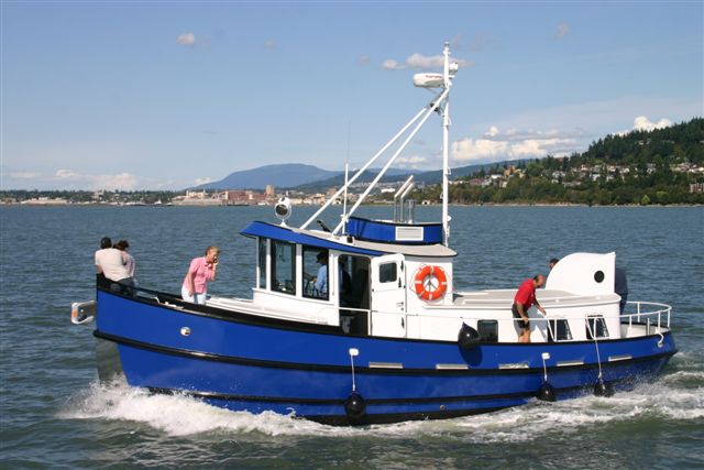 32' Tug Yacht - TERRIER