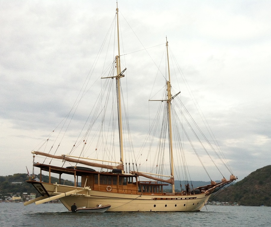 30m Si Datu Bua - A Sailing Phinisi by Kasten Marine Design, Inc.